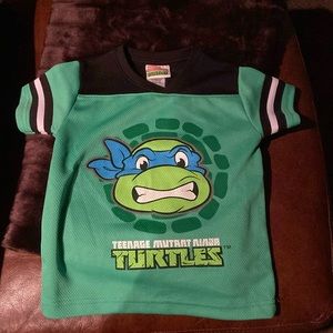 Nickelodeon teenage mutant ninja turtle size 2T short sleeve green shirt
